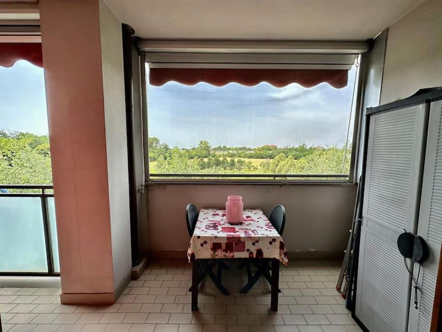 Tranquilla Terrazza Nel Verde Con Garage By Revenue House Apartment *